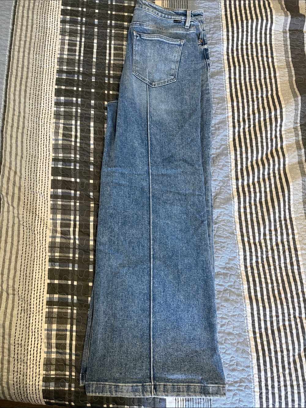 Wide-Leg Paneled Jeans in Light Blue Denim New without tags Never worn - Picture 9 of 9